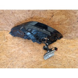 LAMPA PRAWY PRZÓD 1077376-50-B TESLA MODEL 3 LED