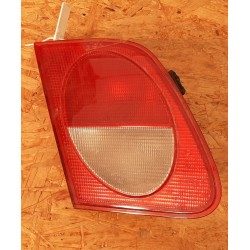 MERCEDES W210 SEDAN LAMPA TYLNA TYŁ LEWA W KLAPĘ A2108200964