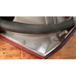 MERCEDES W210 SEDAN LAMPA TYLNA TYŁ LEWA W KLAPĘ A2108200964