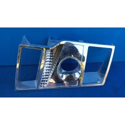 VOLVO FH 2005 FH12 FH16 2003- OBUDOWA RAMKA LAMPY PRAWY PRZÓD ODBŁYŚNIK