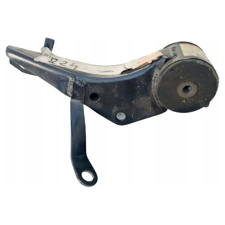 ŁAPA PODUSZKA WSPORNIK SILNIKA NISSAN STANZA 82-84