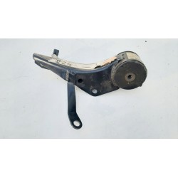 ŁAPA PODUSZKA WSPORNIK SILNIKA NISSAN STANZA 82-84