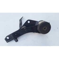 ŁAPA PODUSZKA WSPORNIK SILNIKA NISSAN STANZA 82-84