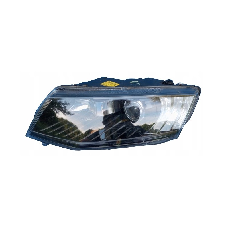 LAMPA LEWY PRZÓD EUROPA XENON SKODA OCTAVIA III 3 2012- 5E1941015B