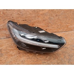 LAMPA PRAWY PRZÓD EU LED VOLVO XC40 31655632