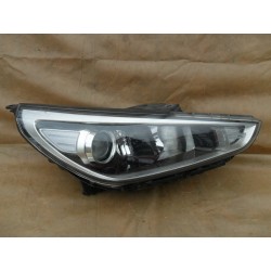LAMPA PRAWY PRZÓD REFLEKTOR EU 92102-Q4020 HYUNDAI I30 III 3