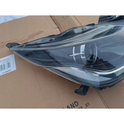 TOYOTA AYGO II LIFT 2018-2022 LED LAMPA PRAWY PRZÓD EU IDEALNA