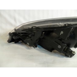 LAMPA PRAWY PRZÓD EU TOYOTA YARIS III LIFT 2014- ŁADNA