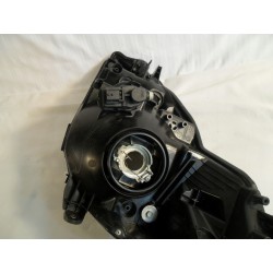 LAMPA PRAWY PRZÓD EU TOYOTA YARIS III LIFT 2014- ŁADNA