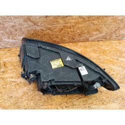 LAMPA PRAWY PRZÓD EU XENON 30698890 VOLVO S40 II V50