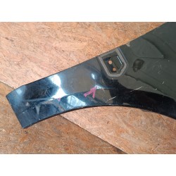 BŁOTNIK PRAWY PRZÓD MITSUBISHI SPACE WAGON 98-