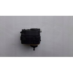 SILNICZEK LAMPY REFLEKTORA NISSAN MICRA K12