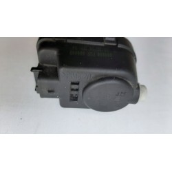 SILNICZEK LAMPY REFLEKTORA NISSAN MICRA K12