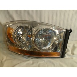 LAMPA PRAWY PRZÓD REFLEKTOR DODGE RAM 1500 2500 3500 2006-