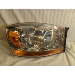 LAMPA PRAWY PRZÓD REFLEKTOR DODGE RAM 1500 2500 3500 2006-