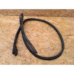 PT4A-Z4 CHRYSLER PT CRUISER USZCZELKA DRZWI PRZÓD TYŁ PRAWA