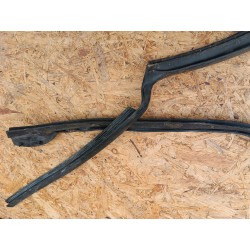 PT4A-Z4 CHRYSLER PT CRUISER USZCZELKA DRZWI PRZÓD TYŁ PRAWA