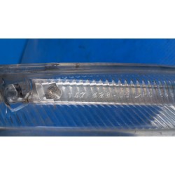 RAMKA SZKŁO KLOSZ LAMPY PRAWY PRZÓD VW PASSAT B5