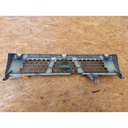 KRATKA GRILL ATRAPA ZDERZAKA PRZÓD 62310VK000 NISSAN NAVARA D22 LIFT 02-