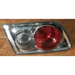 MAZDA 6 KOMBI LAMPA TYLNA TYŁ LEWA W KLAPĘ 226-61974