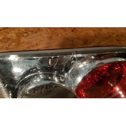 MAZDA 6 KOMBI LAMPA TYLNA TYŁ LEWA W KLAPĘ 226-61974