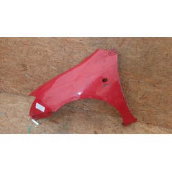 TOYOTA COROLLA E12 HB BŁOTNIK LEWY PRZÓD