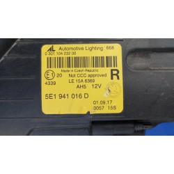 LAMPA PRAWY PRZÓD EU REFLEKTOR 5E1941016D SKODA OCTAVIA III 3 LIFT LED