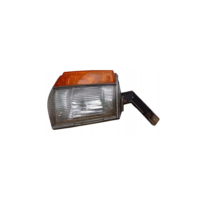 KIERUNKOWSKAZ PRAWY LAMPA PRZÓD NISSAN CHERRY N12