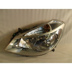 LAMPA LEWY PRZÓD EU 8200943866 RENAULT CLIO III 3 ŁADNA