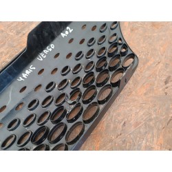 53111-52050 ATRAPA GRILL ORYGINAŁ TOYOTA YARIS VERSO