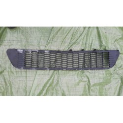 KRATKA ŚRODKOWA ZDERZAKA NISSAN MICRA K12