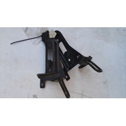 STELAŻ OPARCIE WSPORNIK LEWY PRAWY MAZDA 3