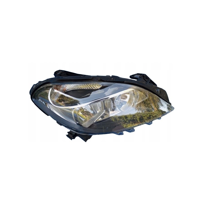 LAMPA PRAWY PRZÓD EU A2468200261 MERCEDES B KLASA W246 2011-