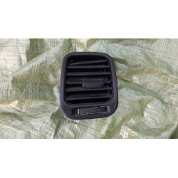 KRATKA WENTYLACYJNA MITSUBISHI CARISMA