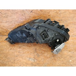 LAMPA PRAWY PRZÓD REFLEKTOR EU 1077376-30-B TESLA MODEL 3 LED